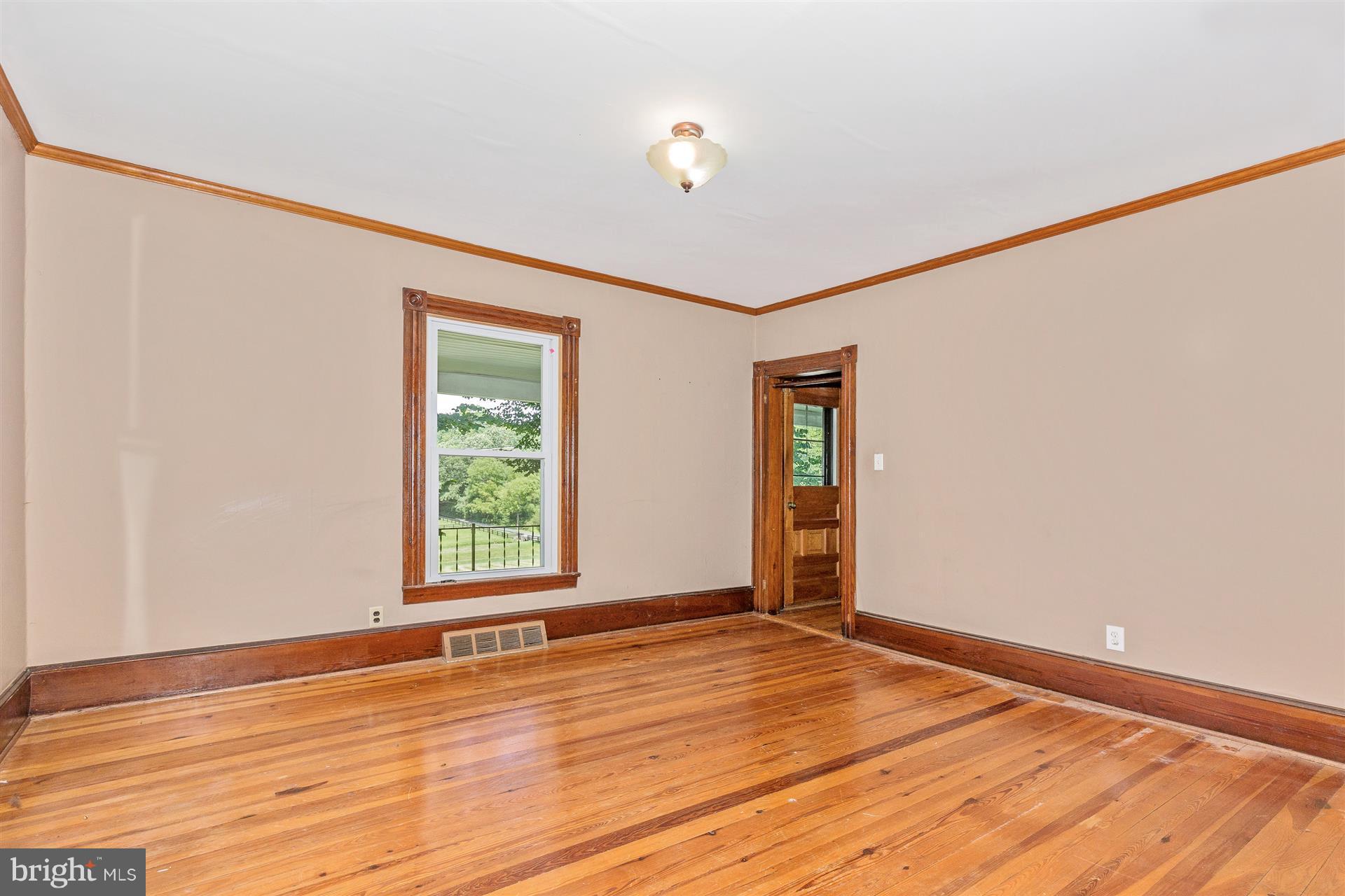 5405 Buffalo Road Mount Airy, MD 21771 - Photo 5 of 30 Dining Room