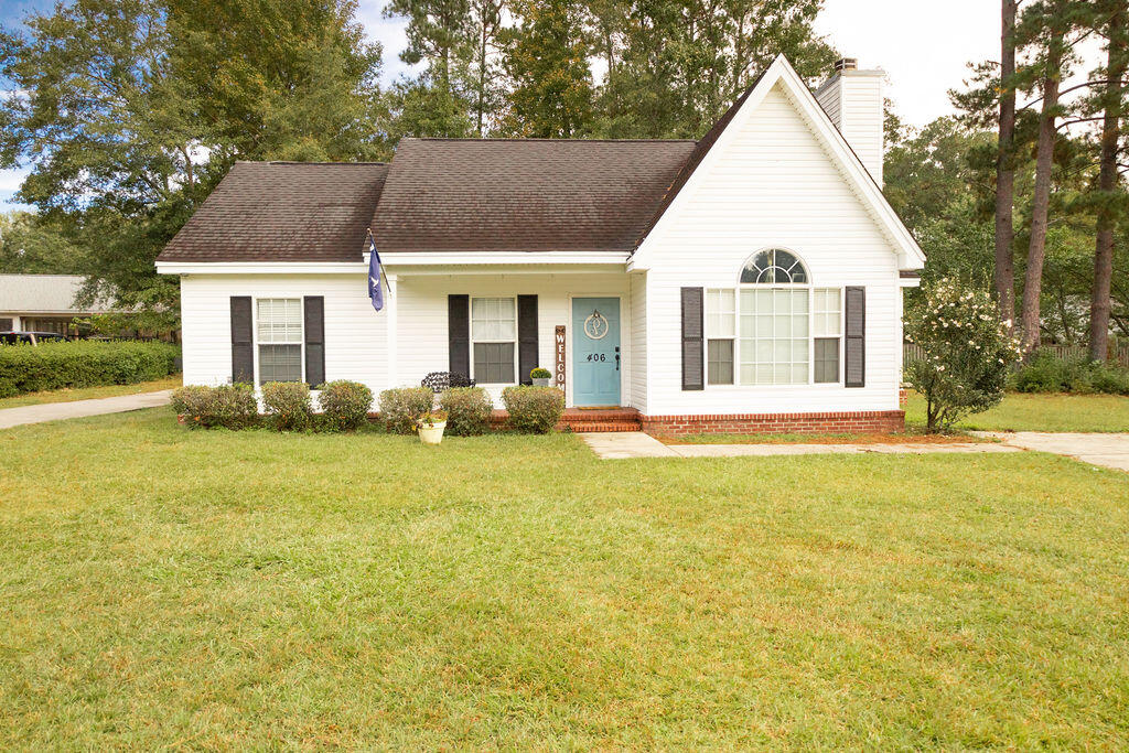 406 Ravenwood Road Walterboro, SC 29488 - Photo 2 of 26 3T6A1567