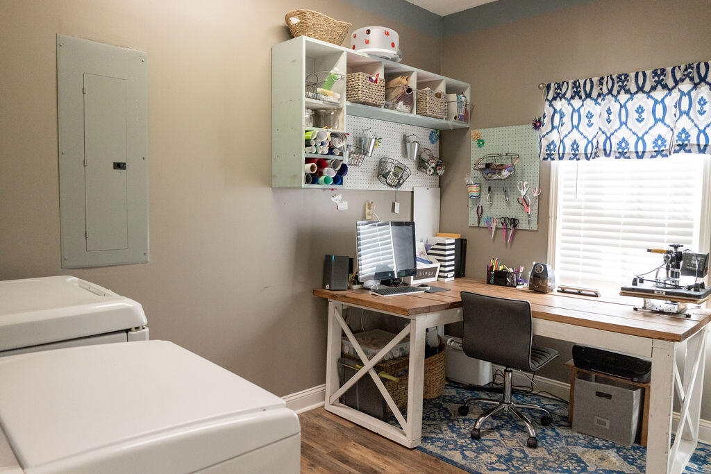406 Ravenwood Road Walterboro, SC 29488 - Photo 21 of 26 Laundry