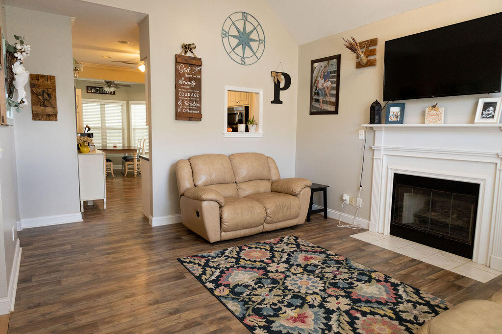 406 Ravenwood Road Walterboro, SC 29488 - Photo 4 of 26 3T6A1595