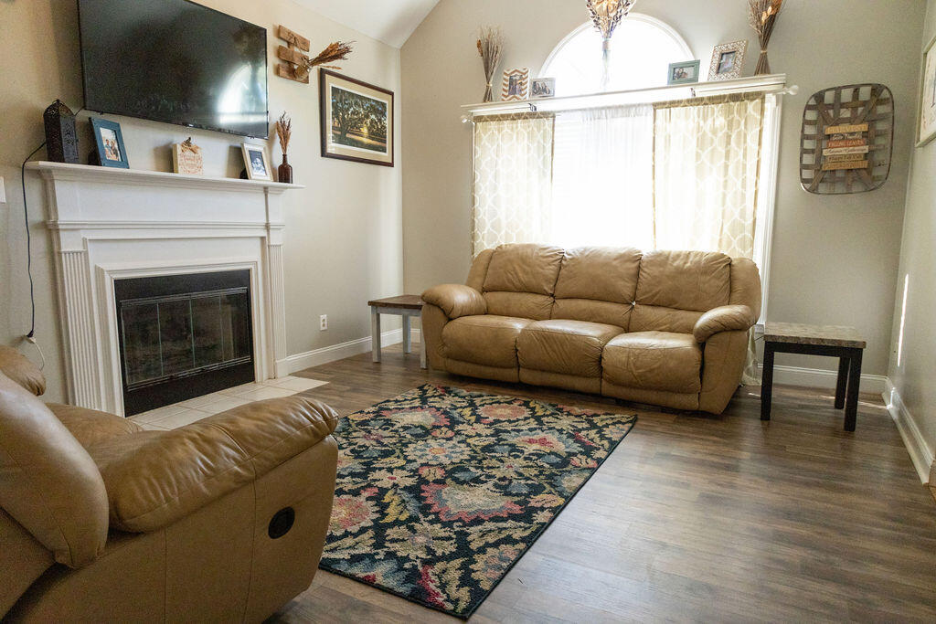 406 Ravenwood Road Walterboro, SC 29488 - Photo 6 of 26 3T6A1591