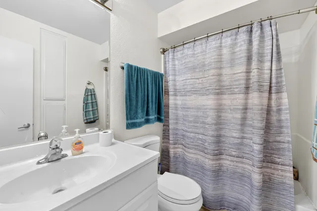 $230,000 | 48334 Stewart Drive, Unit J4, Indio, CA 92201