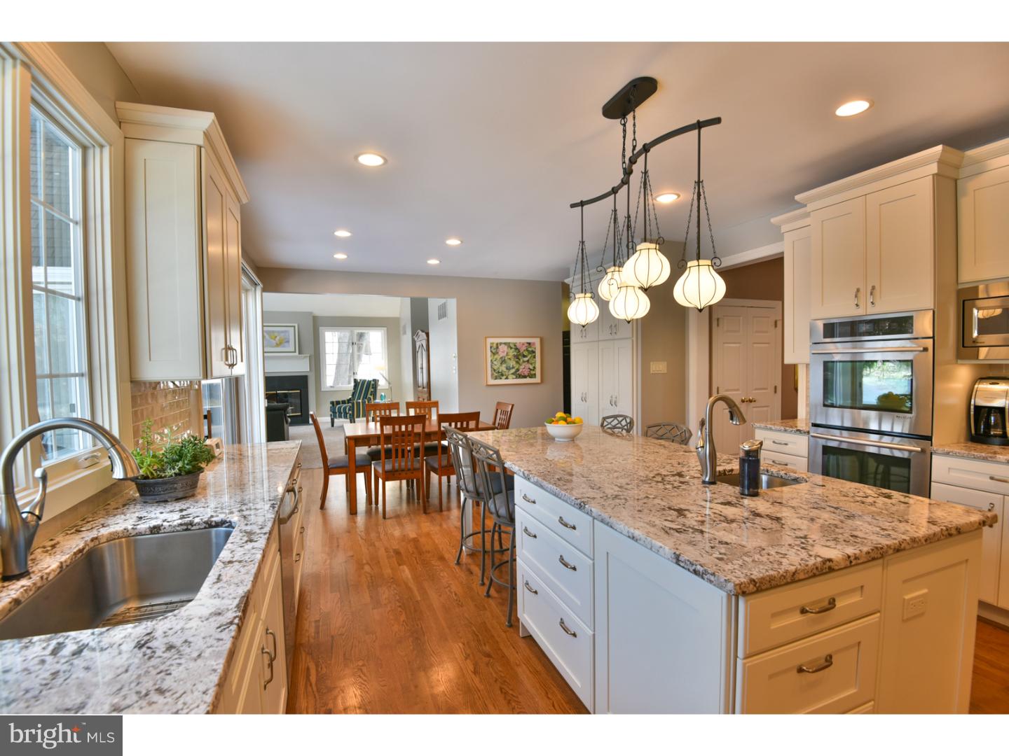 713 Strawbridge Lane Wayne, PA 19087 - Photo 5 of 25 Kitchen