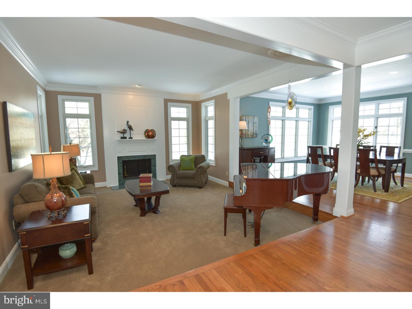 713 Strawbridge Lane Wayne, PA 19087 - Photo 7 of 25 Living Room