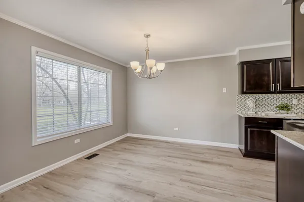 $264,900 | 934 Surrey Lane, Unit 2, Sleepy Hollow, IL 60118