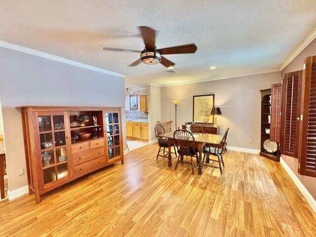 84 Kavanaugh Road, Unit 84 Old Orchard Beach, ME 04064 - Photo 14 of 32 dininr room