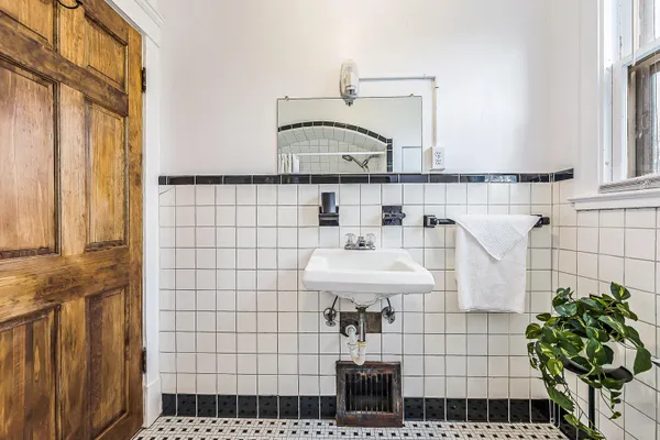 $799,999 | 721 West Washington Street, Ann Arbor, MI 48103