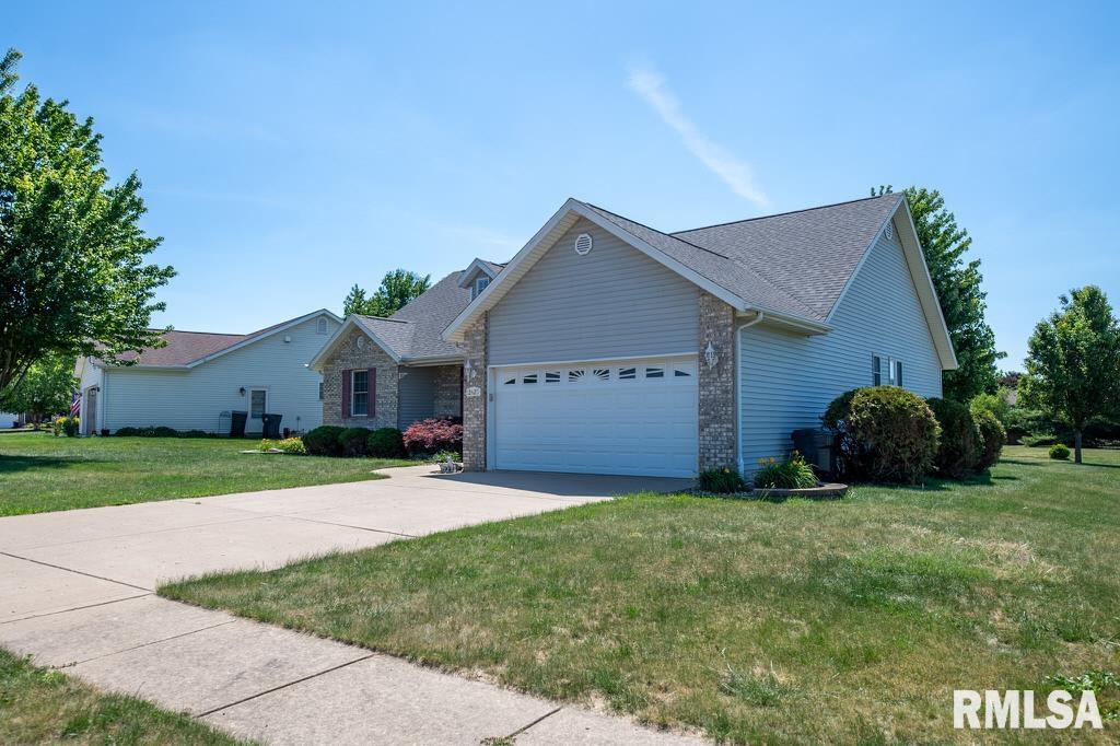 2425 Delaware Street Pekin, IL 61554 - Photo 6 of 13