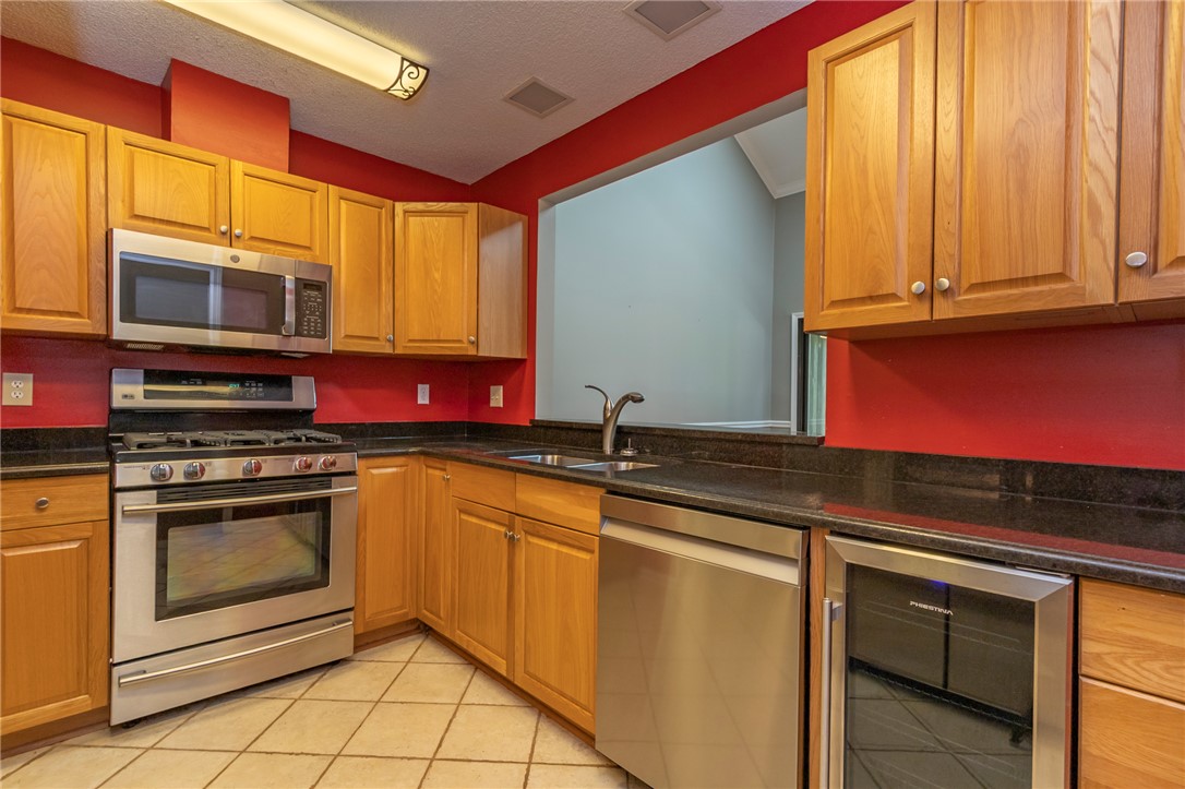 1302 Leeward Road Anderson, SC 29625 - Photo 14 of 50 A vibrant kitchen offering modern stainless steel appliances and ample cabinetry.