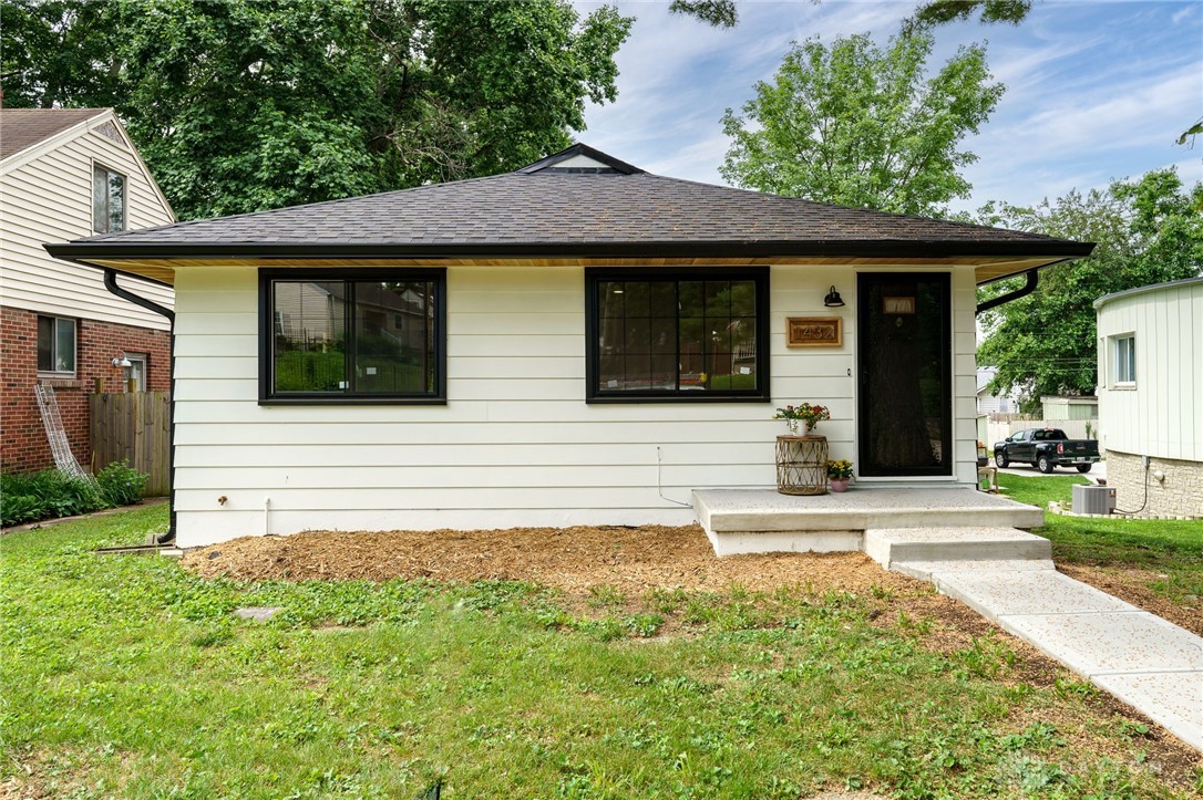 1432 Cardington Road Dayton, OH 45409 - Photo 3 of 39 Gallery Image 3