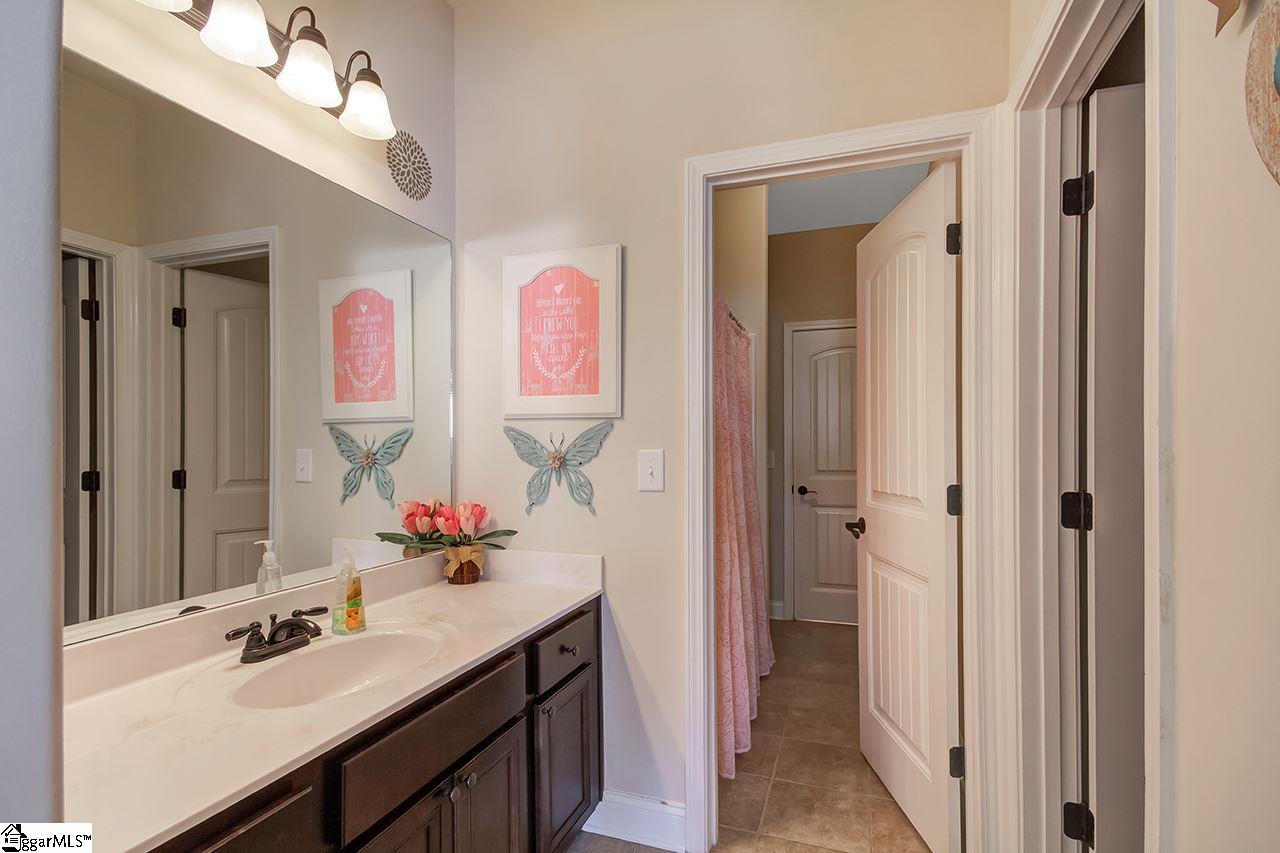 132 Ridgewater Court Fountain Inn, SC 29644 - Photo 23 of 36