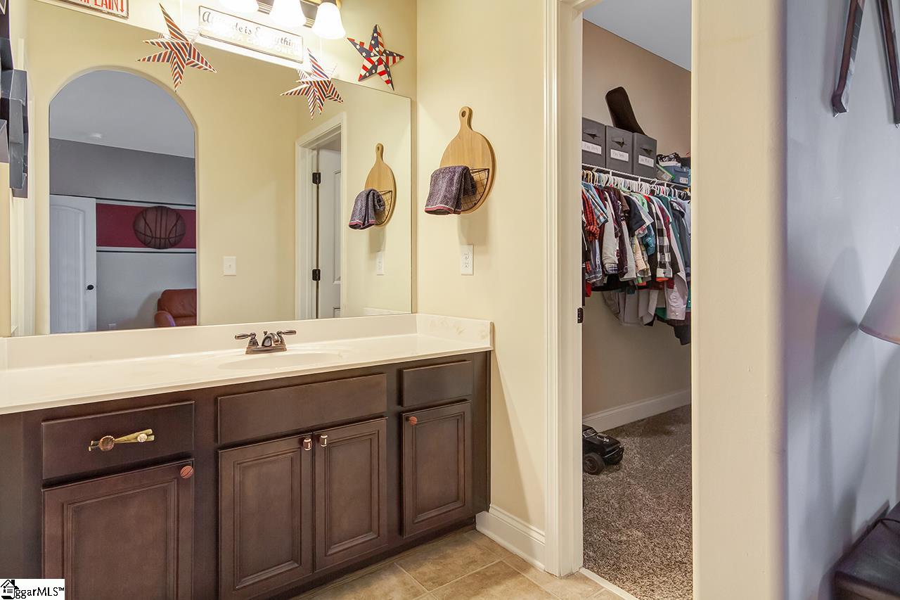 132 Ridgewater Court Fountain Inn, SC 29644 - Photo 25 of 36