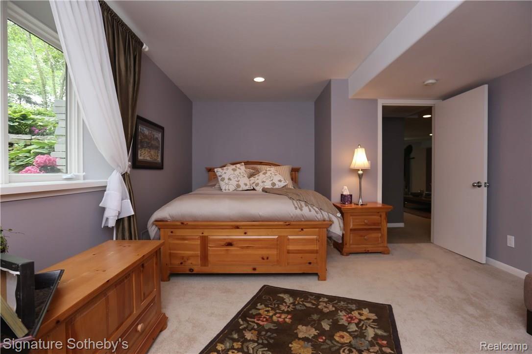731 Stanford Circle Rochester, MI 48309 - Photo 41 of 52 Plenty of Sunshine in LL 4th Bedroom