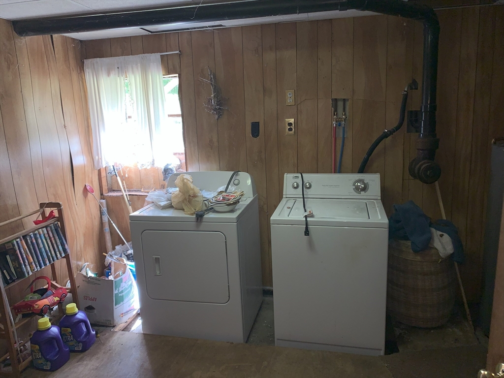 389 Breakneck Road Southbridge, MA 01550 - Photo 16 of 22 Gallery Image 16