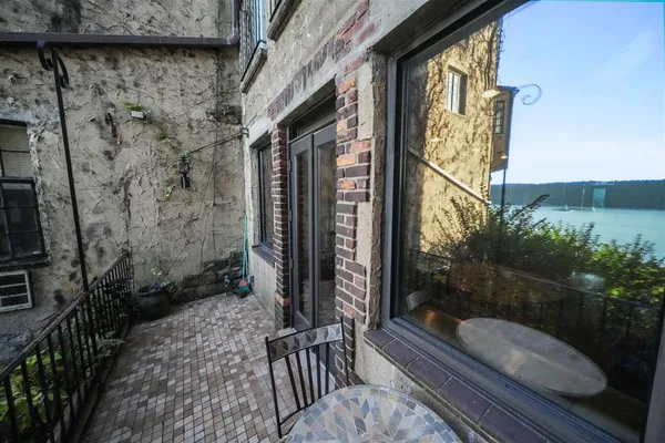 $899,000 | 2501 Palisade Avenue, Unit G1 | Spuyten Duyvil