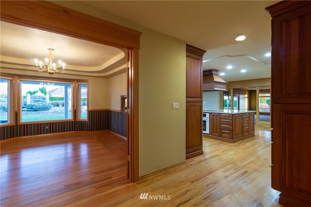 5395 Ridgeview Dr Loop Northeast Moses Lake, WA 98837 - Photo 13 of 31 Gallery Image 13