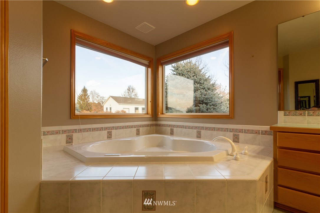 5395 Ridgeview Dr Loop Northeast Moses Lake, WA 98837 - Photo 28 of 31 Gallery Image 28
