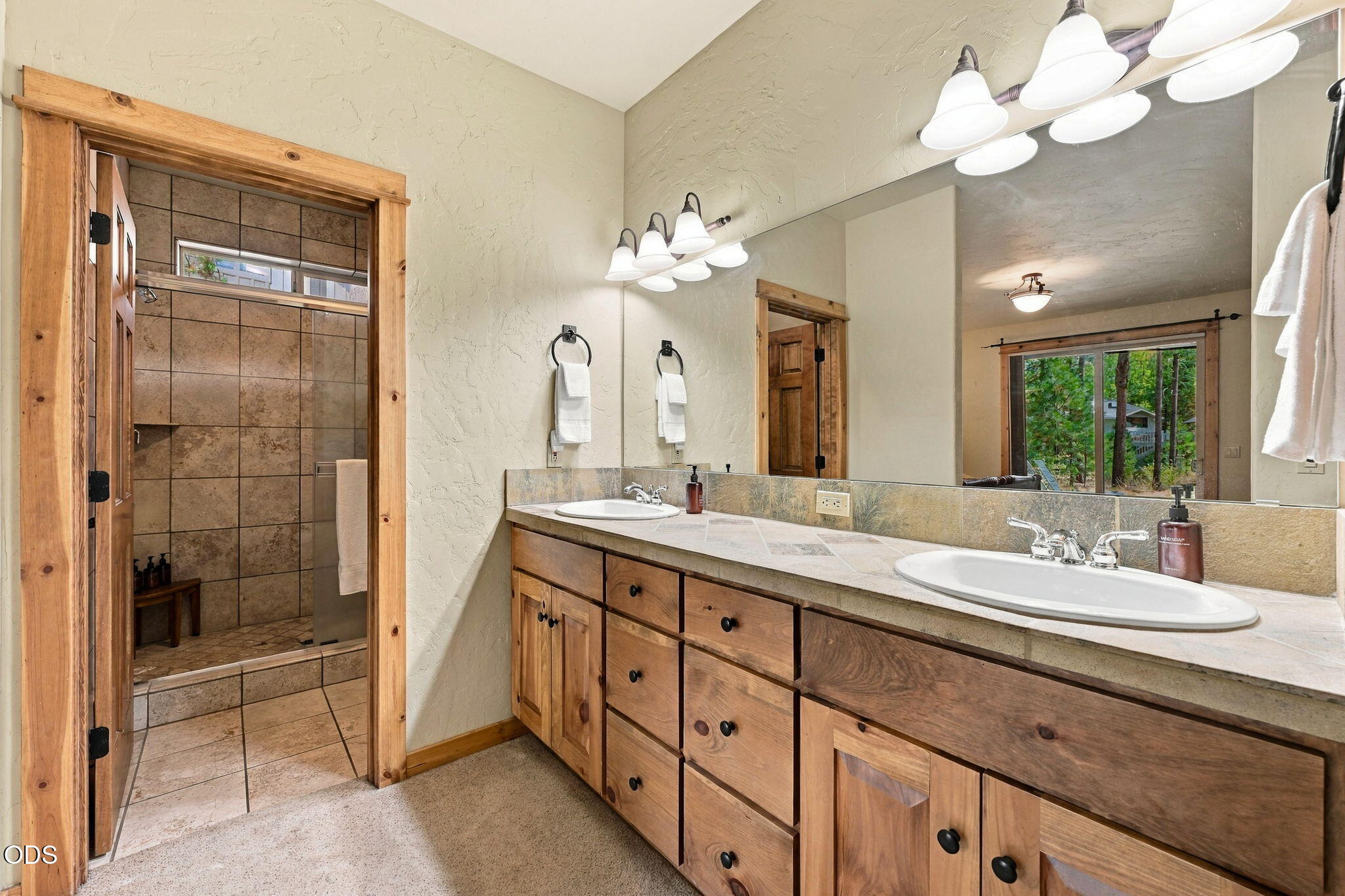 18211 Oregon Loop, Unit 1 Sunriver, OR 97707 - Photo 24 of 72 Gallery Image 24