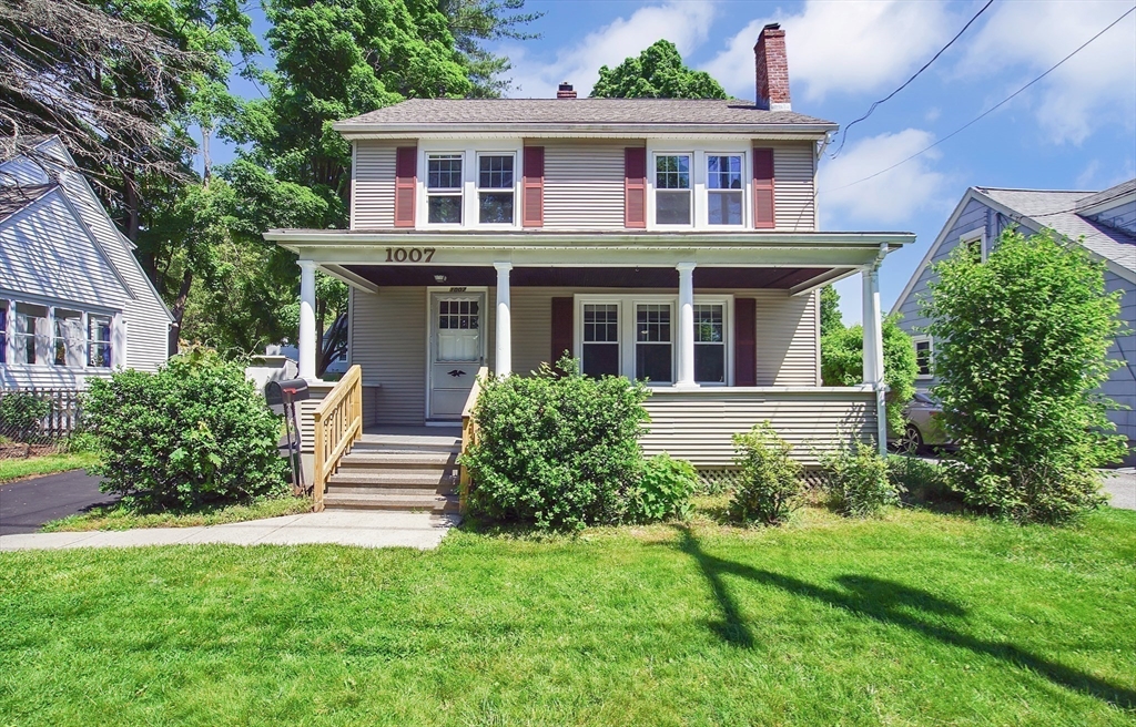 1007 Allen Street Springfield, MA 01118 - Photo 1 of 36