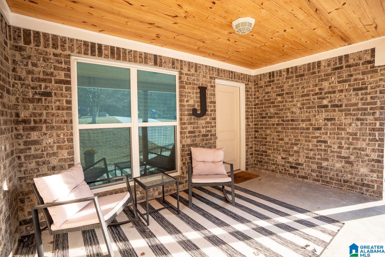 953 Mccay Avenue Oneonta, AL 35121 - Photo 2 of 24