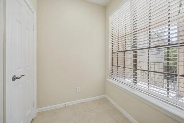 $194,900 | 2700 Revere Street, Unit 142, Houston, TX 77098