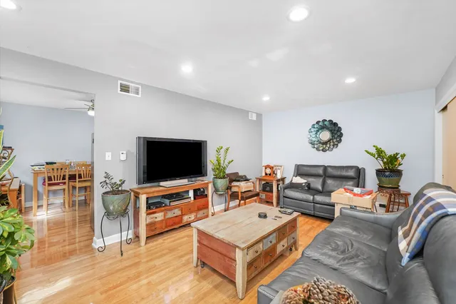 $389,999 | 8119 South Paulina Street, Chicago, IL 60620