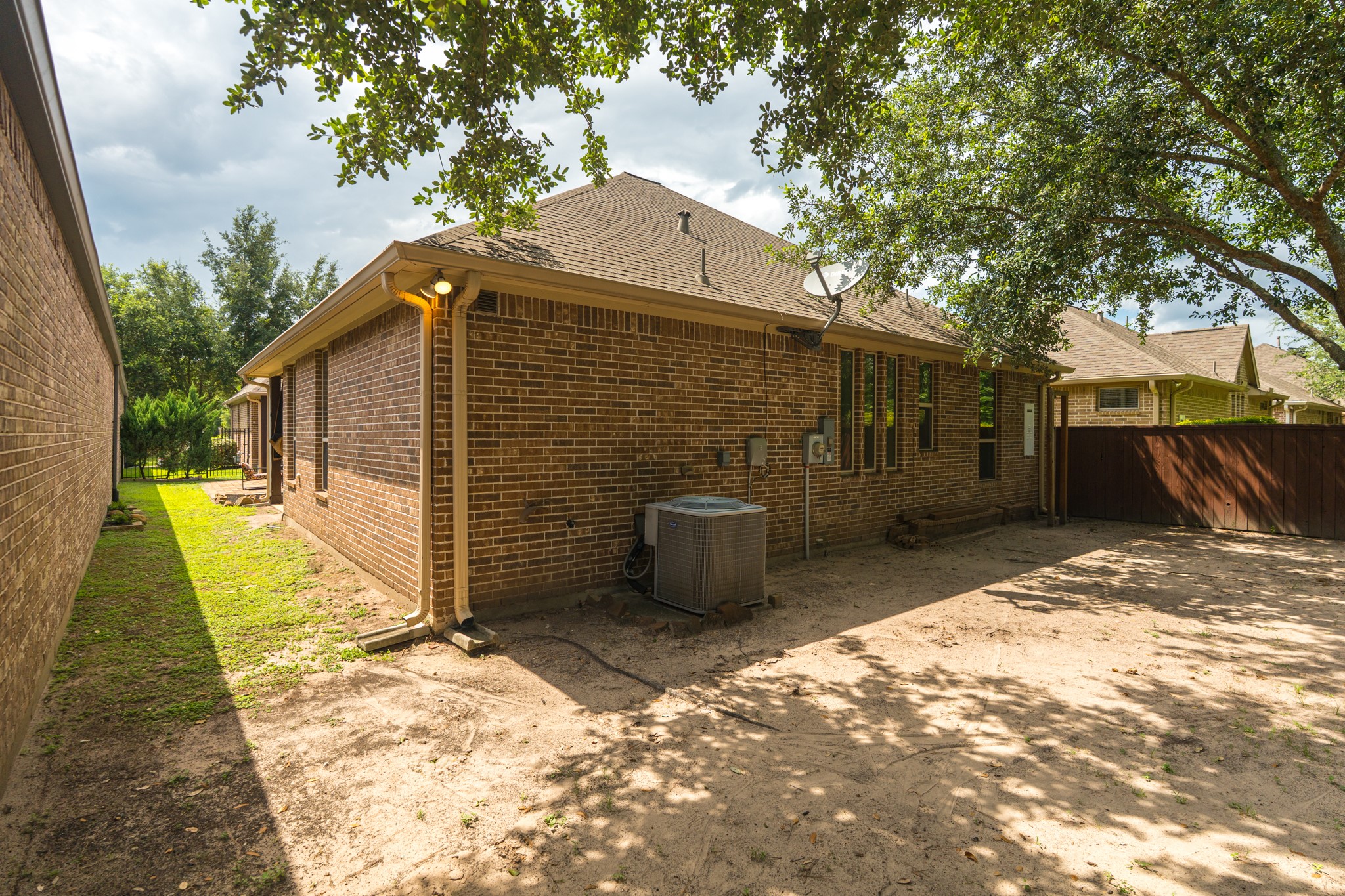 18 Sundown Ridge Place The Woodlands, TX 77375 - Photo 36 of 43