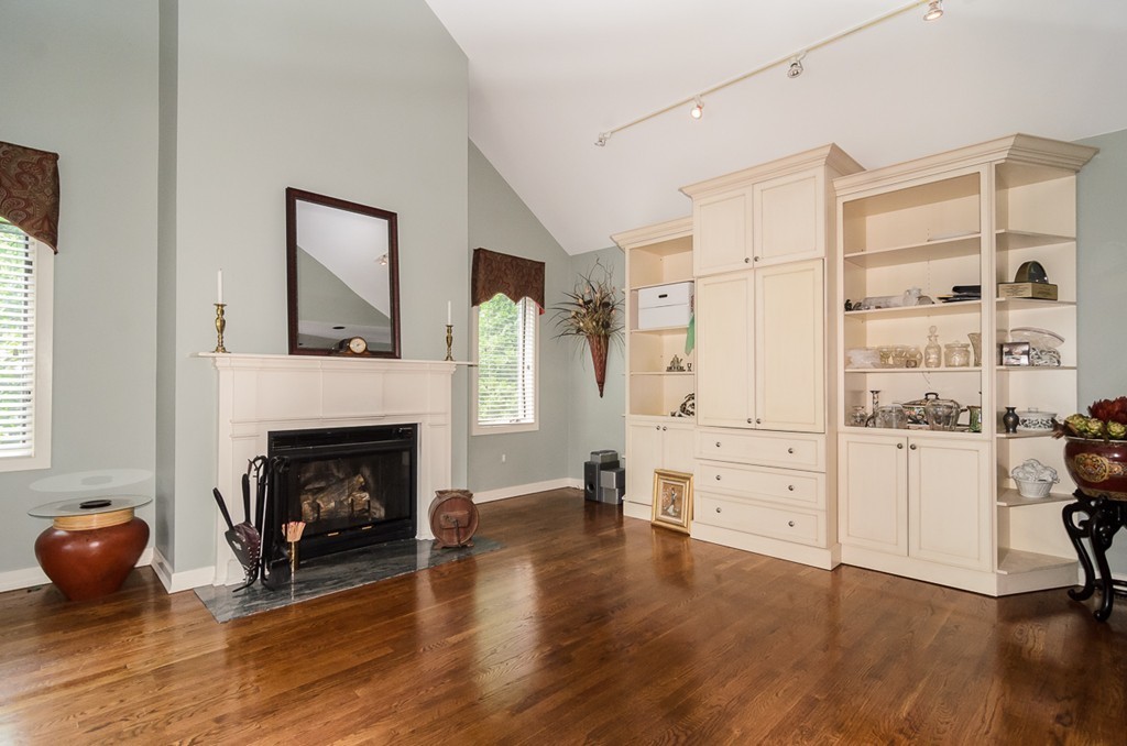 35 Hopewell Farm Road Natick, MA 01760 - Photo 13 of 27 Gallery Image 13