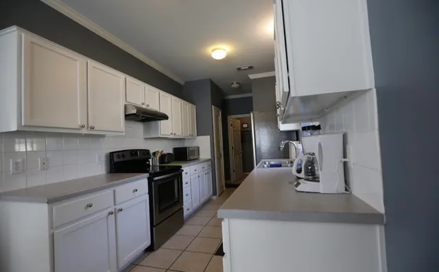 $2,600 | 7200 Dan-Jean Drive, Unit B, Austin, TX 78745