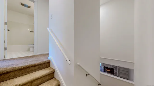 $299,990 | 4 Fox Run, Unit 4, Woodbury, CT 06798