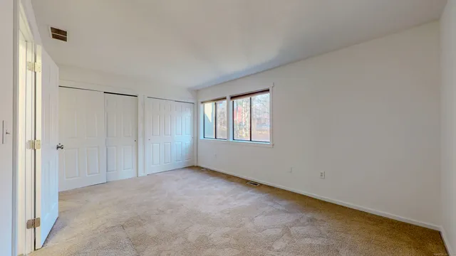 $299,990 | 4 Fox Run, Unit 4, Woodbury, CT 06798