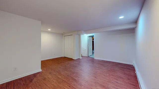 $299,990 | 4 Fox Run, Unit 4, Woodbury, CT 06798