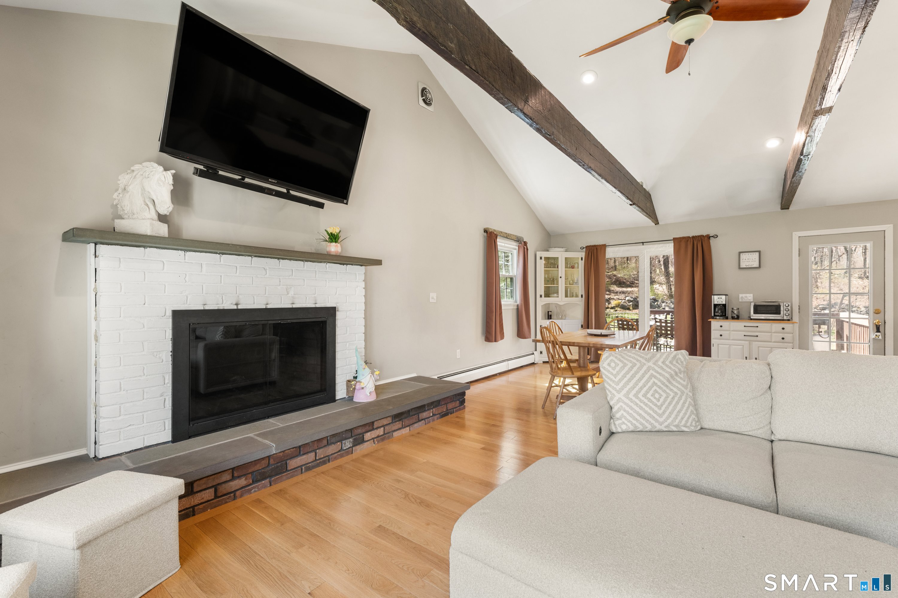 3 Pebble Road Newtown, CT 06470 - Photo 14 of 38