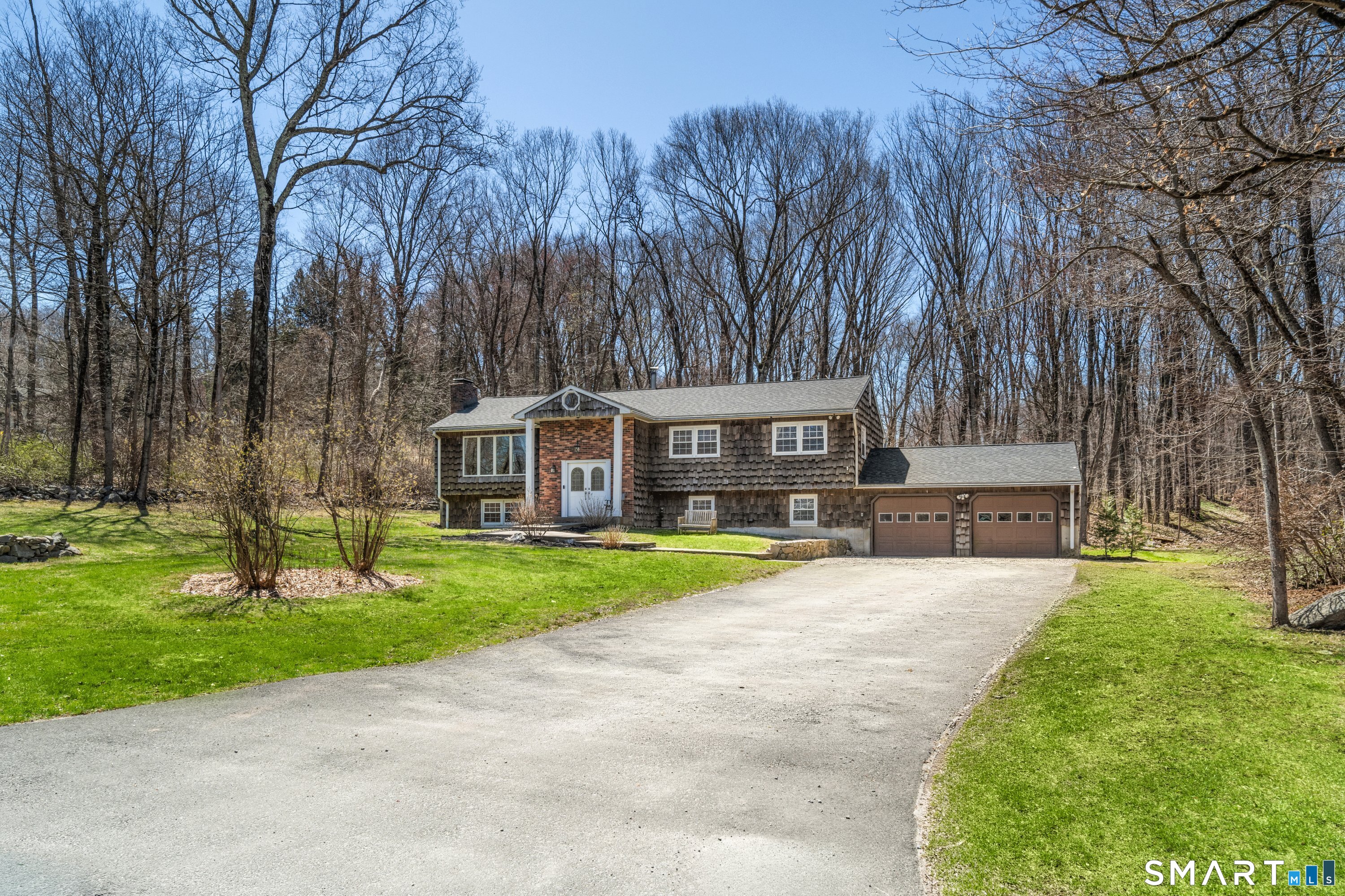 3 Pebble Road Newtown, CT 06470 - Photo 4 of 38