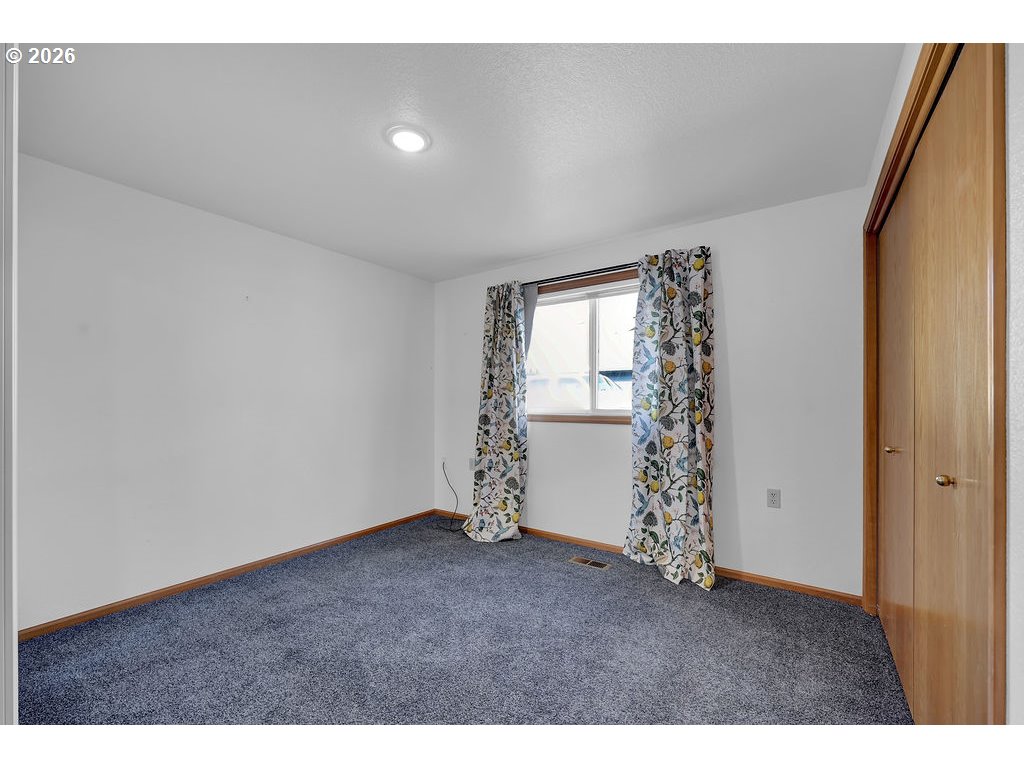 1931 Bonnie Lane Springfield, OR 97477 - Photo 26 of 41
