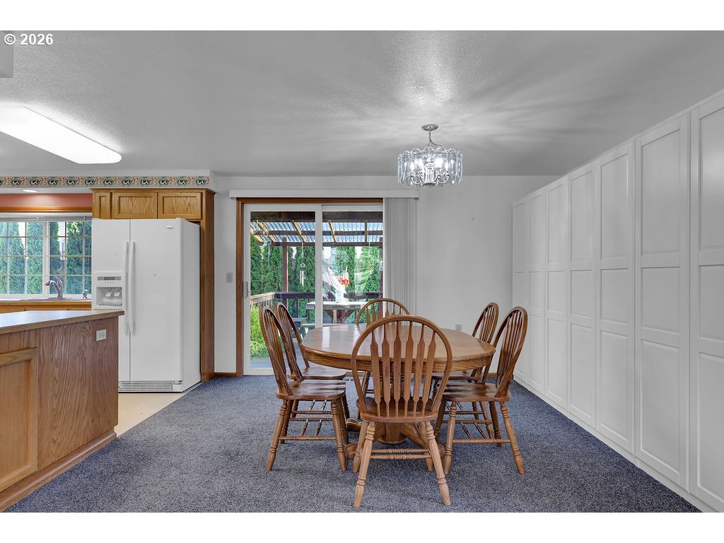 1931 Bonnie Lane Springfield, OR 97477 - Photo 10 of 41