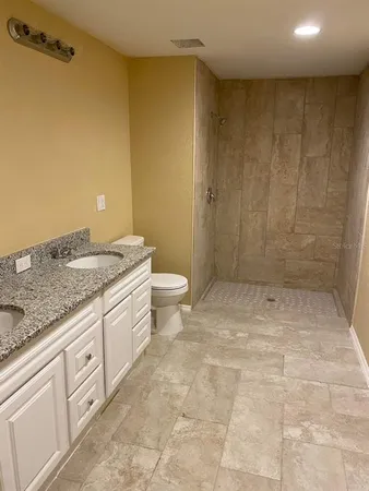 $390,000 | 4300 West Highway 316, Reddick, FL 32686