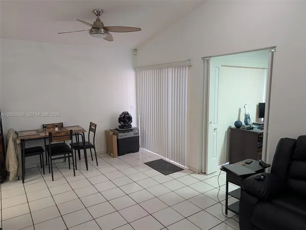 $2,250 | 4824 Southwest 152nd Court, Unit 32G, Miami, FL 33185