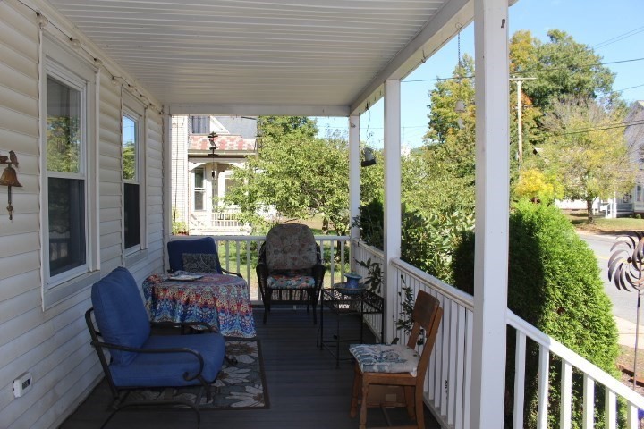 30 Main Street Shelburne, MA 01370 - Photo 2 of 23