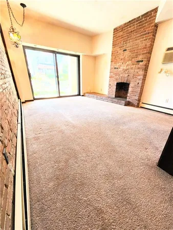 $995 | 833 Mifflin Avenue, Unit 101, Pittsburgh, PA 15221