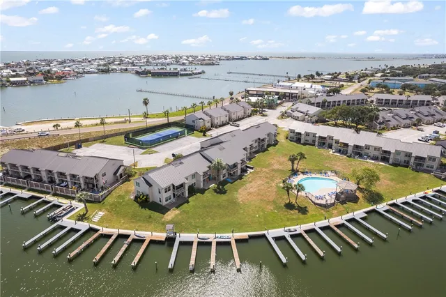 $454,000 | 2515 Bayhouse, Rockport, TX 78382