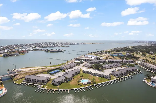 $454,000 | 2515 Bayhouse, Rockport, TX 78382