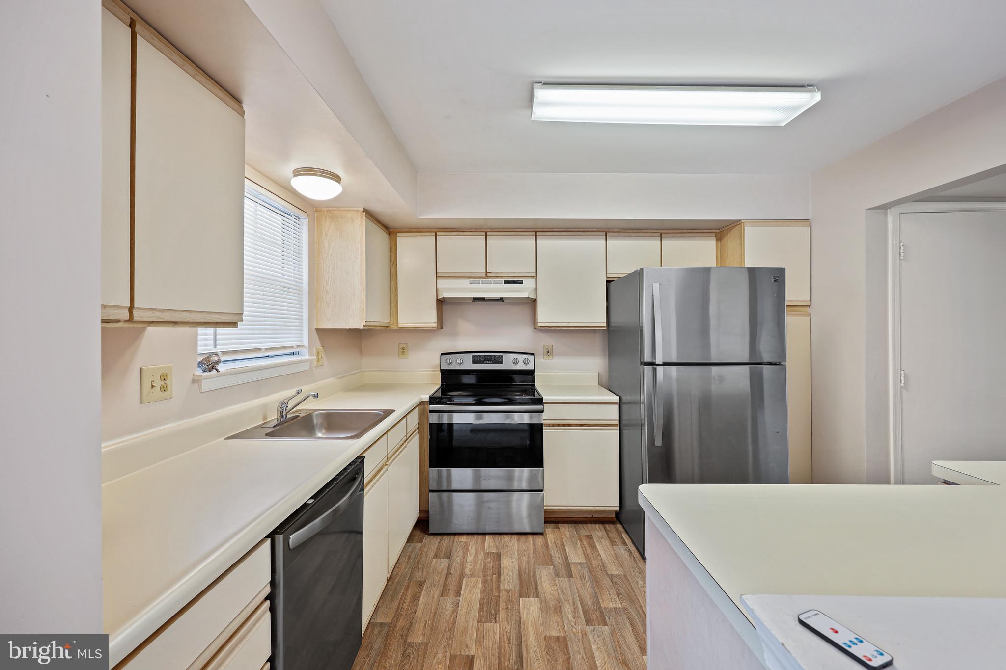 6702 Mallard Court Frederick, MD 21703 - Photo 3 of 21