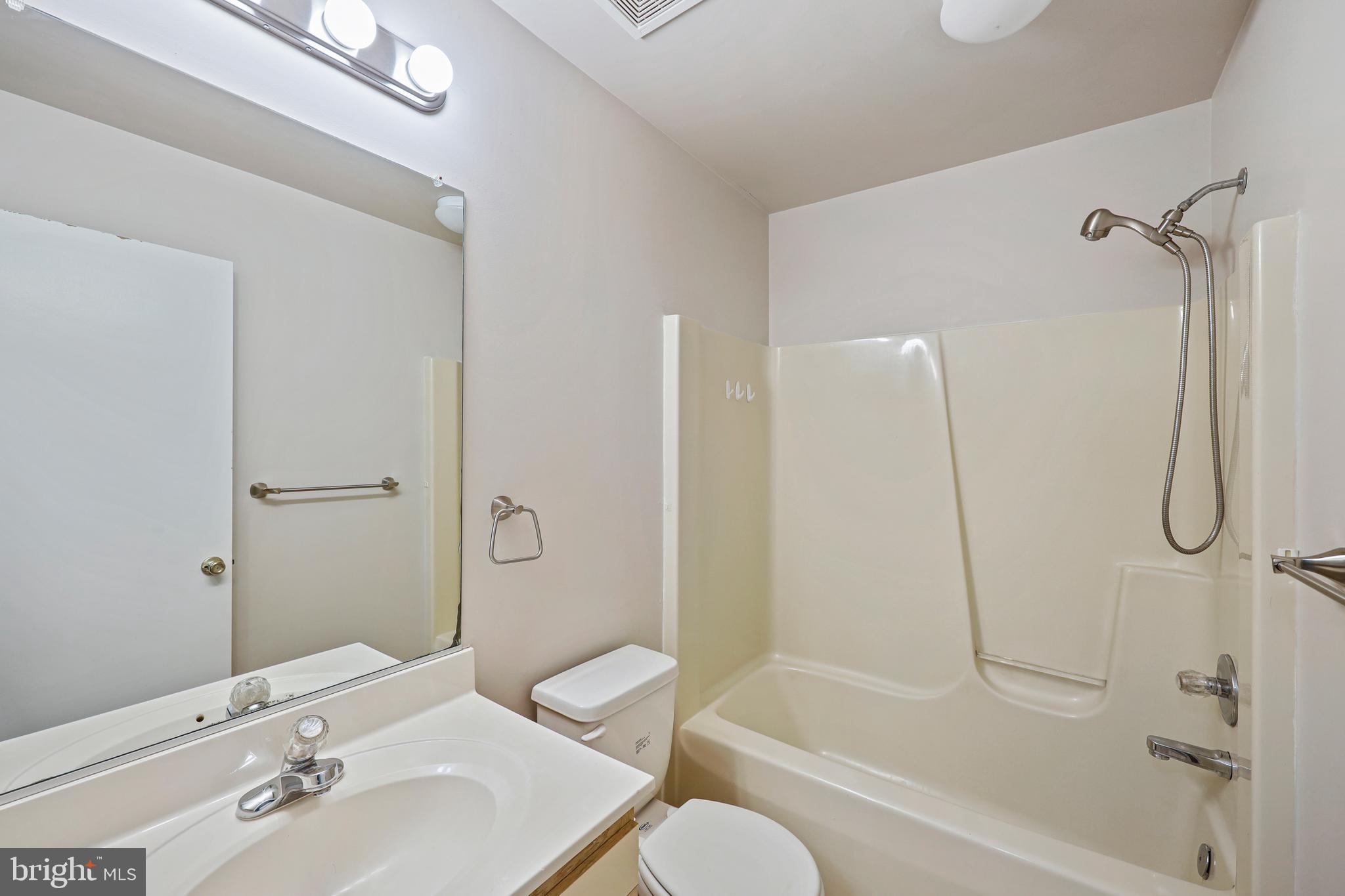 6702 Mallard Court Frederick, MD 21703 - Photo 9 of 21