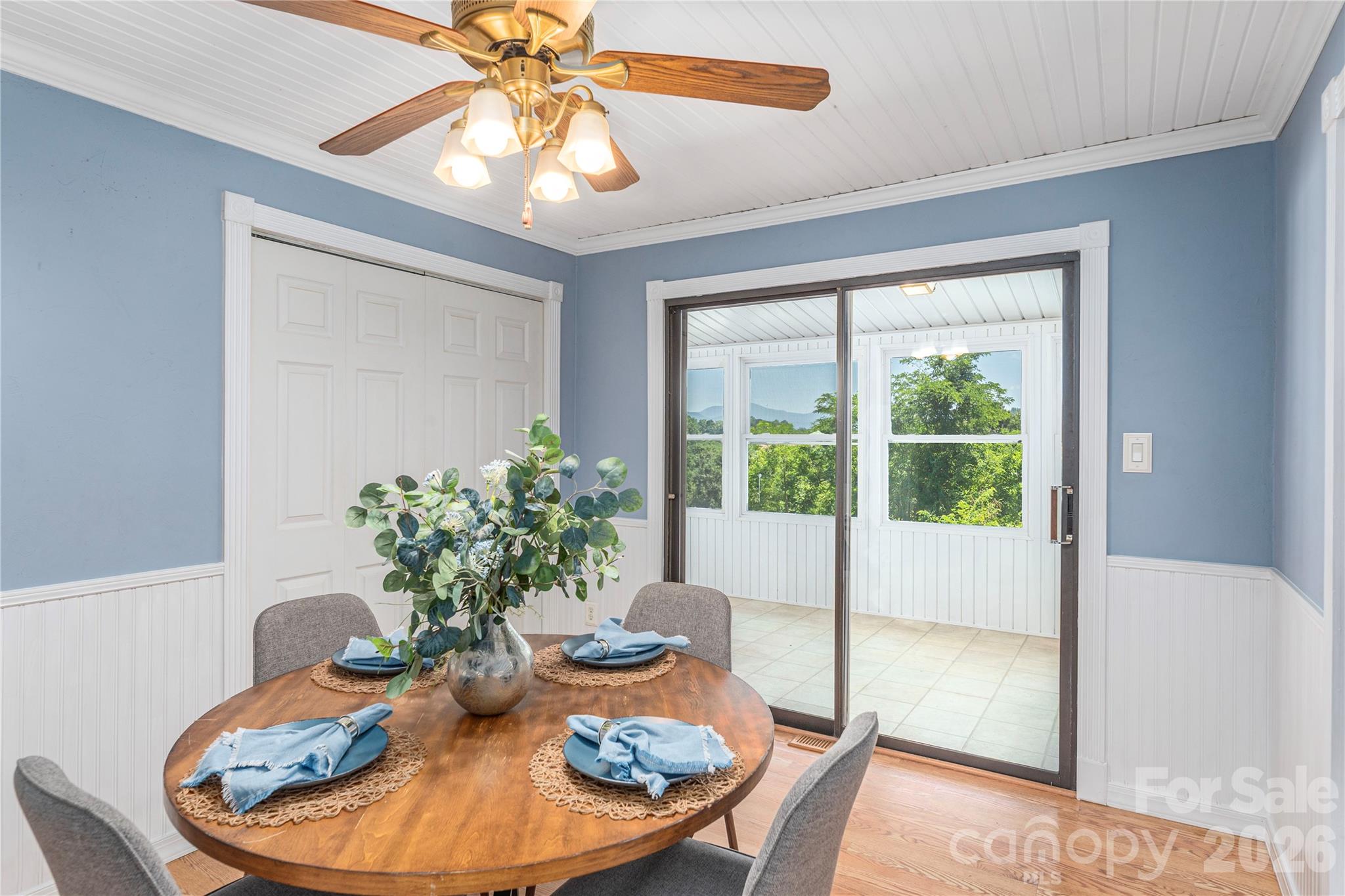 881 Mulberry Street Clyde, NC 28721 - Photo 10 of 29