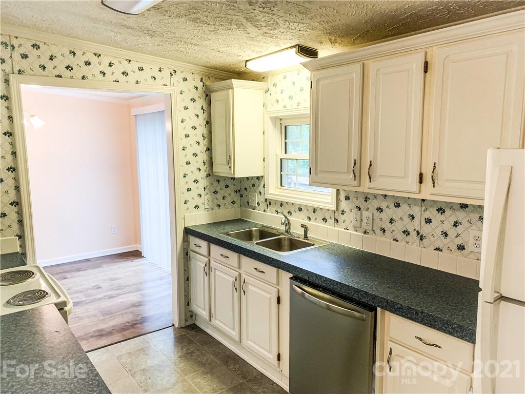 642 Bethany Road Albemarle, NC 28001 - Photo 9 of 29 Gallery Image 9