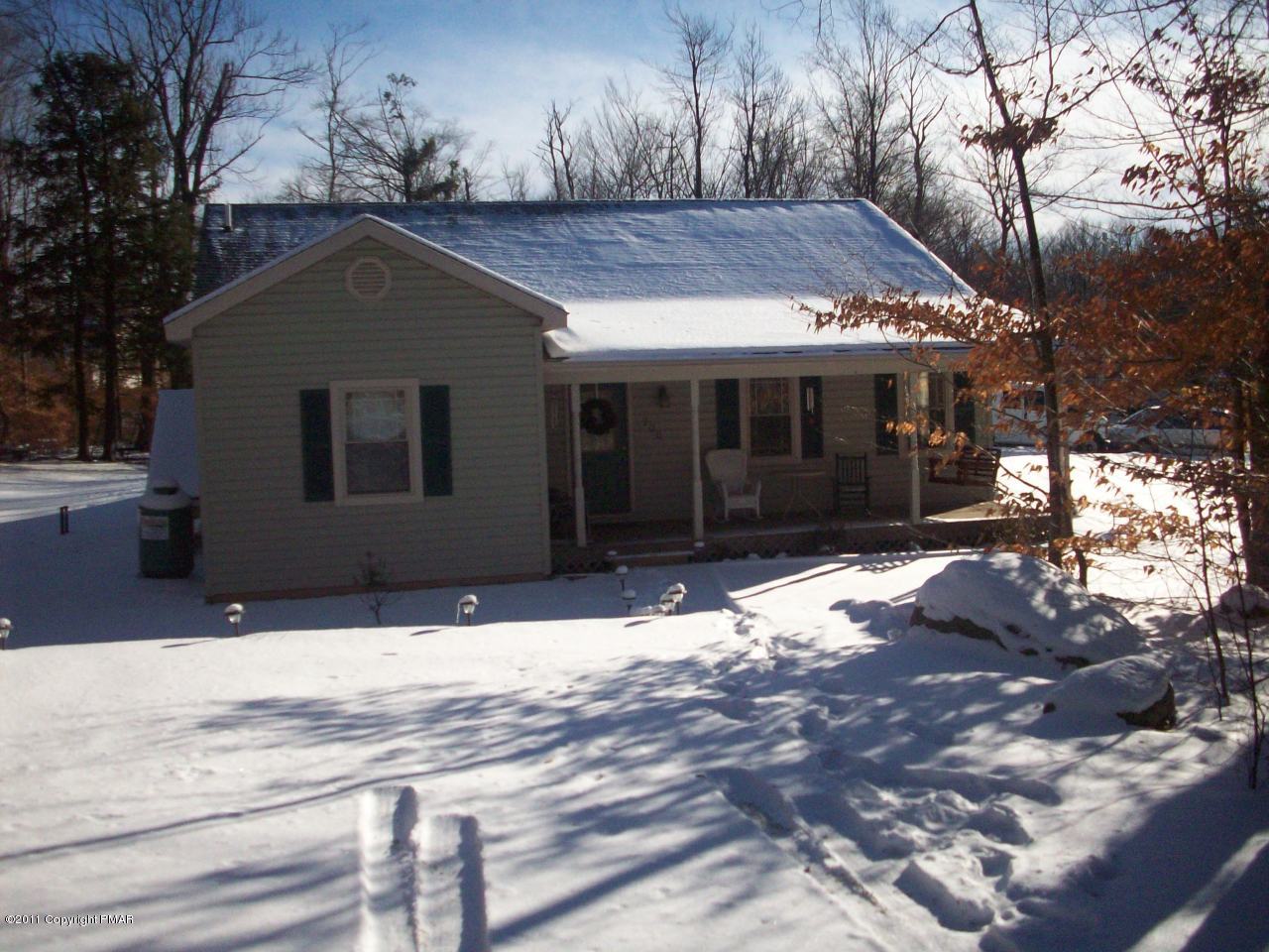 706 Ross Road Tobyhanna, PA 18466 - Photo 1 of 9 FRONT