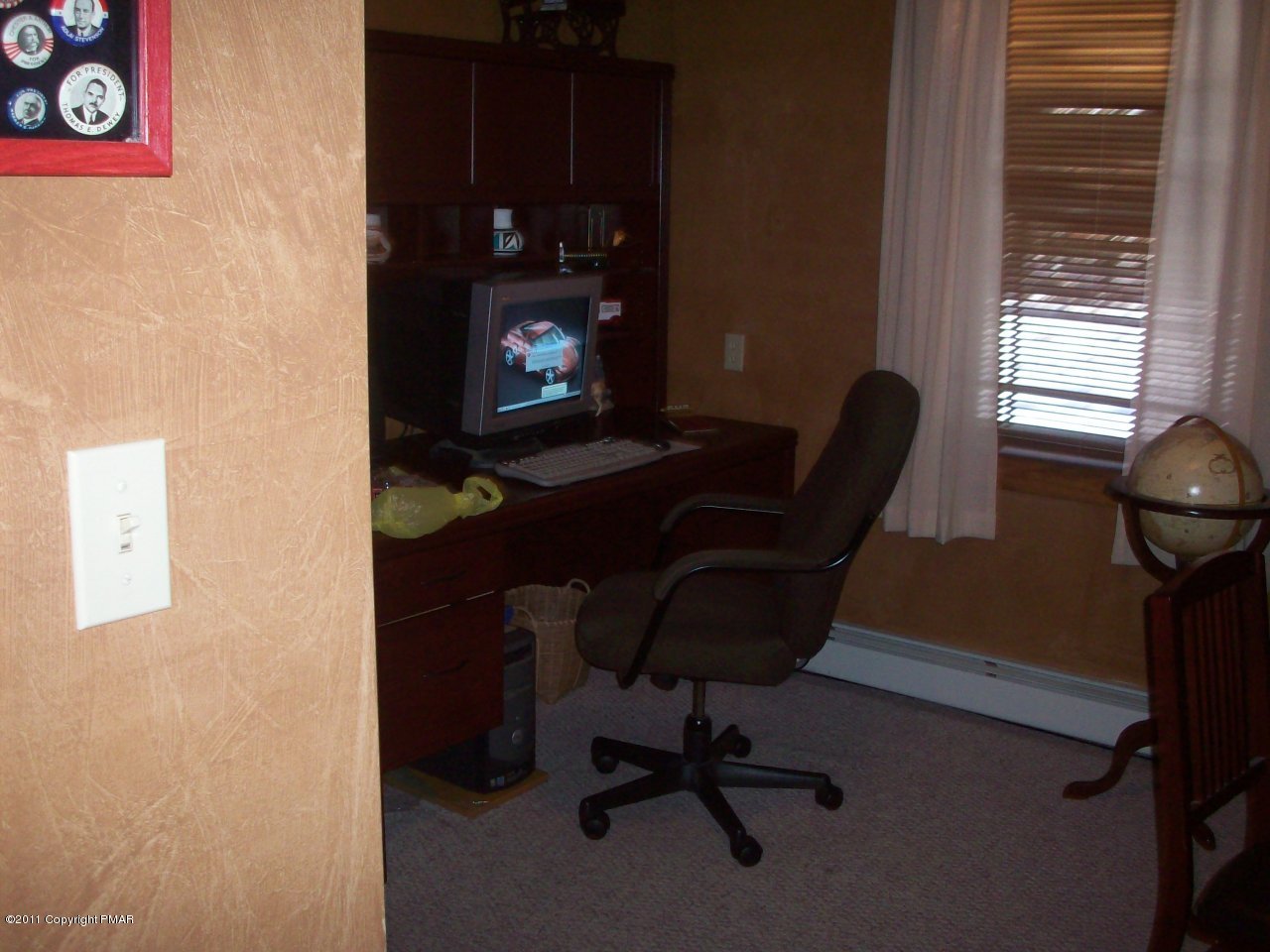 706 Ross Road Tobyhanna, PA 18466 - Photo 6 of 9 OFFICE/BEDROOM