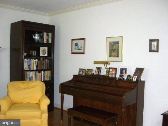 2477 Five Shillings Road Frederick, MD 21701 - Photo 7 of 25 Living Room #2