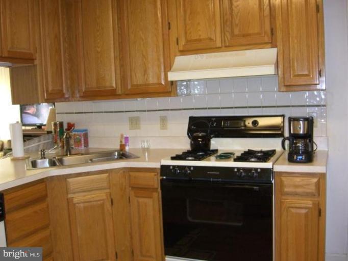 2477 Five Shillings Road Frederick, MD 21701 - Photo 10 of 25 Kitchen